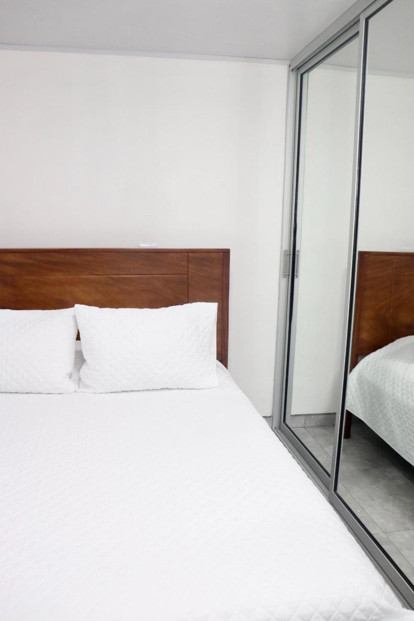 Airport Sjo Residence - Edward & Familia Inn Río Segundo 외부 사진